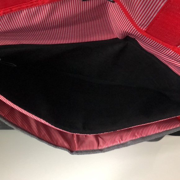 Herschel Supply Pop Quiz Messenger - Picture 6 of 11